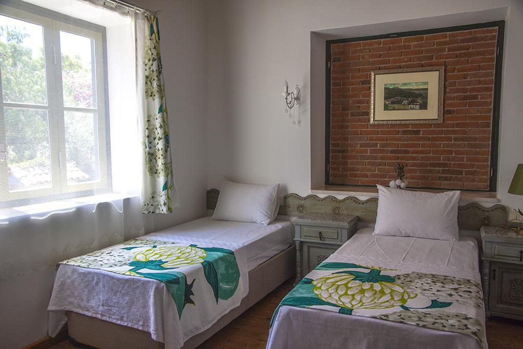 Dalyan Butik Otel Hayat Bahcesi Айвалык Экстерьер фото