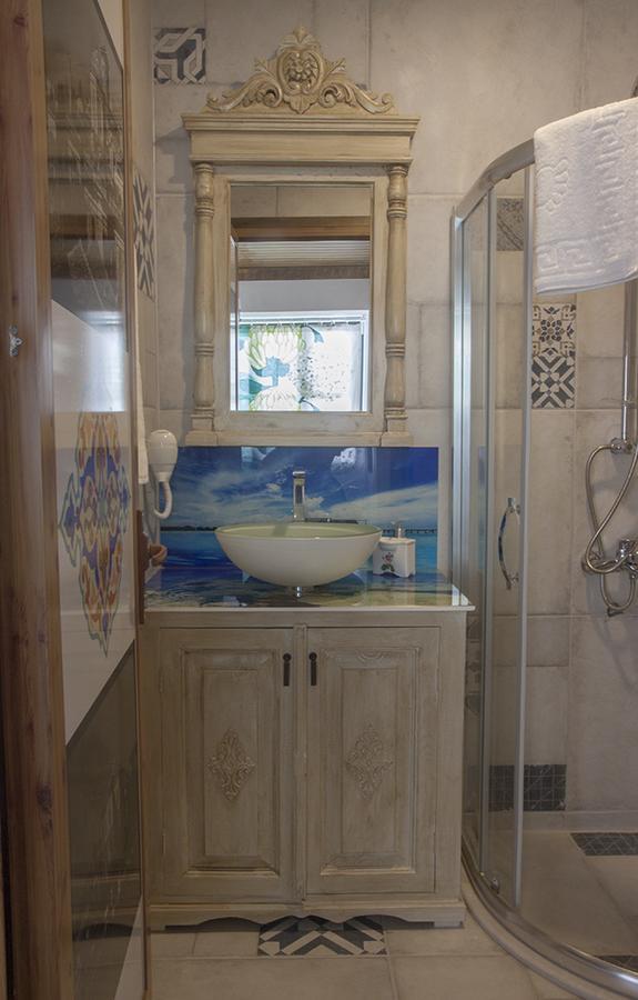 Dalyan Butik Otel Hayat Bahcesi Айвалык Экстерьер фото