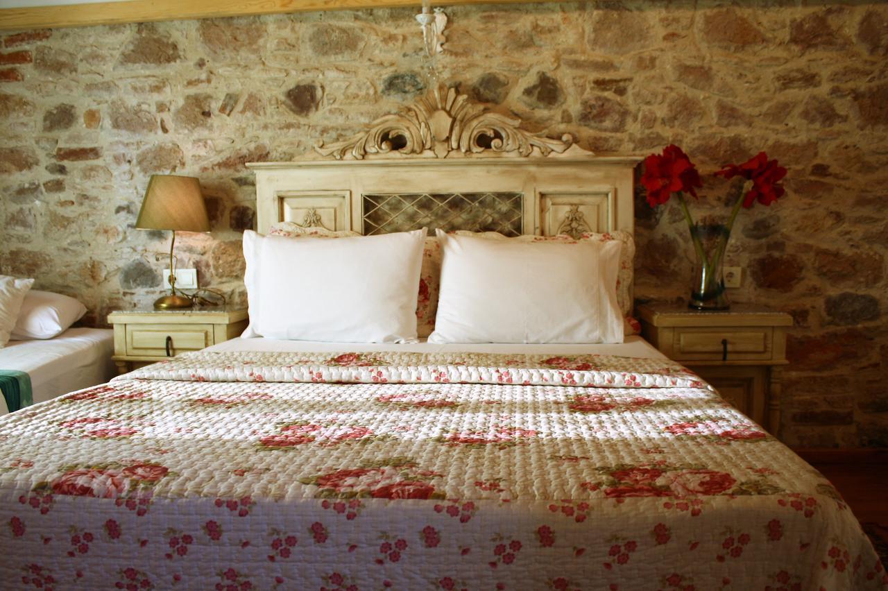 Dalyan Butik Otel Hayat Bahcesi Айвалык Экстерьер фото