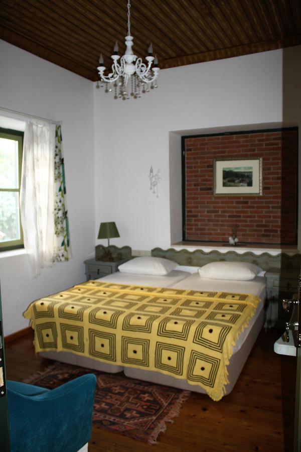 Dalyan Butik Otel Hayat Bahcesi Айвалык Экстерьер фото